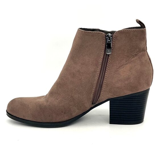 Liz Claiborne Refined Comfort Faux Suede Womens Ankle Booties Side Zippers 10M - Picture 14 of 16